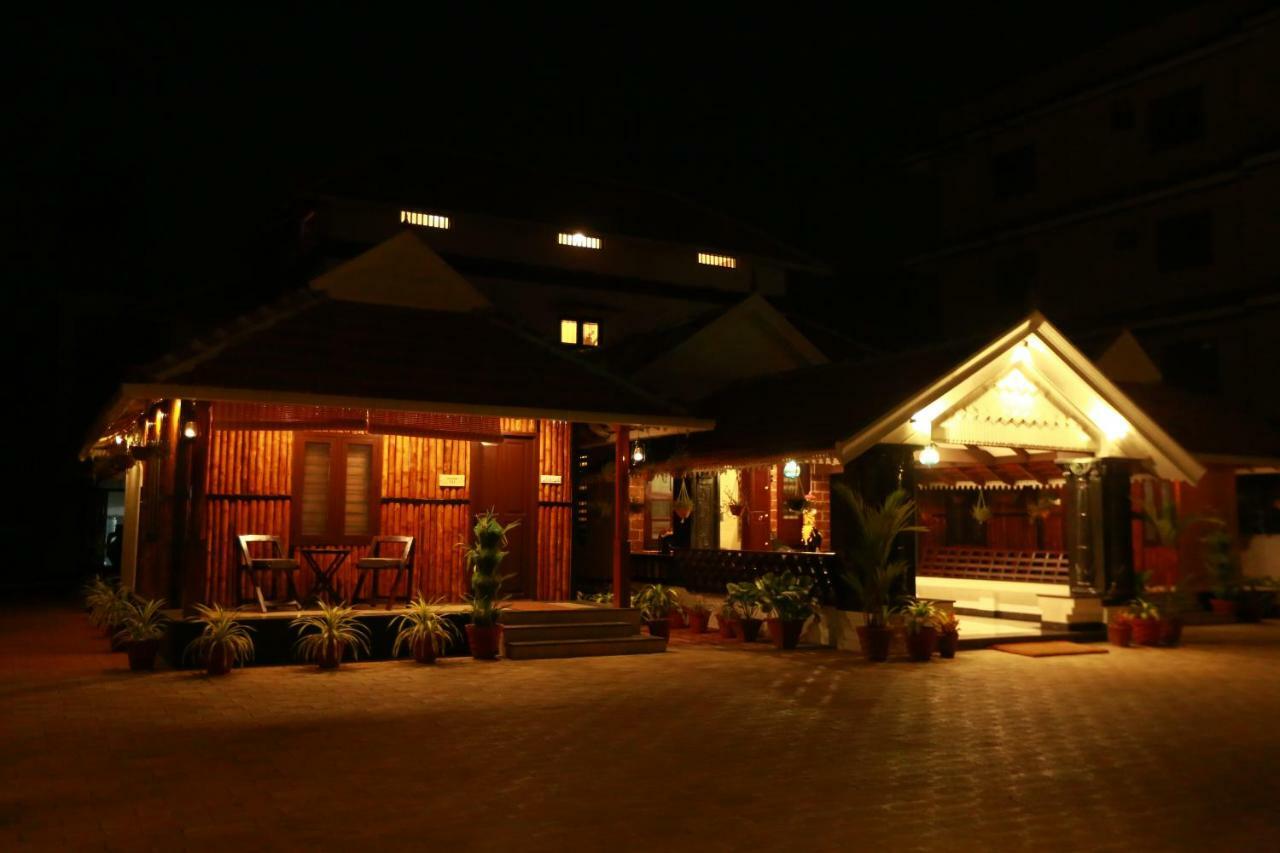 Guruvayur Heritage By Nexstay Ngoại thất bức ảnh