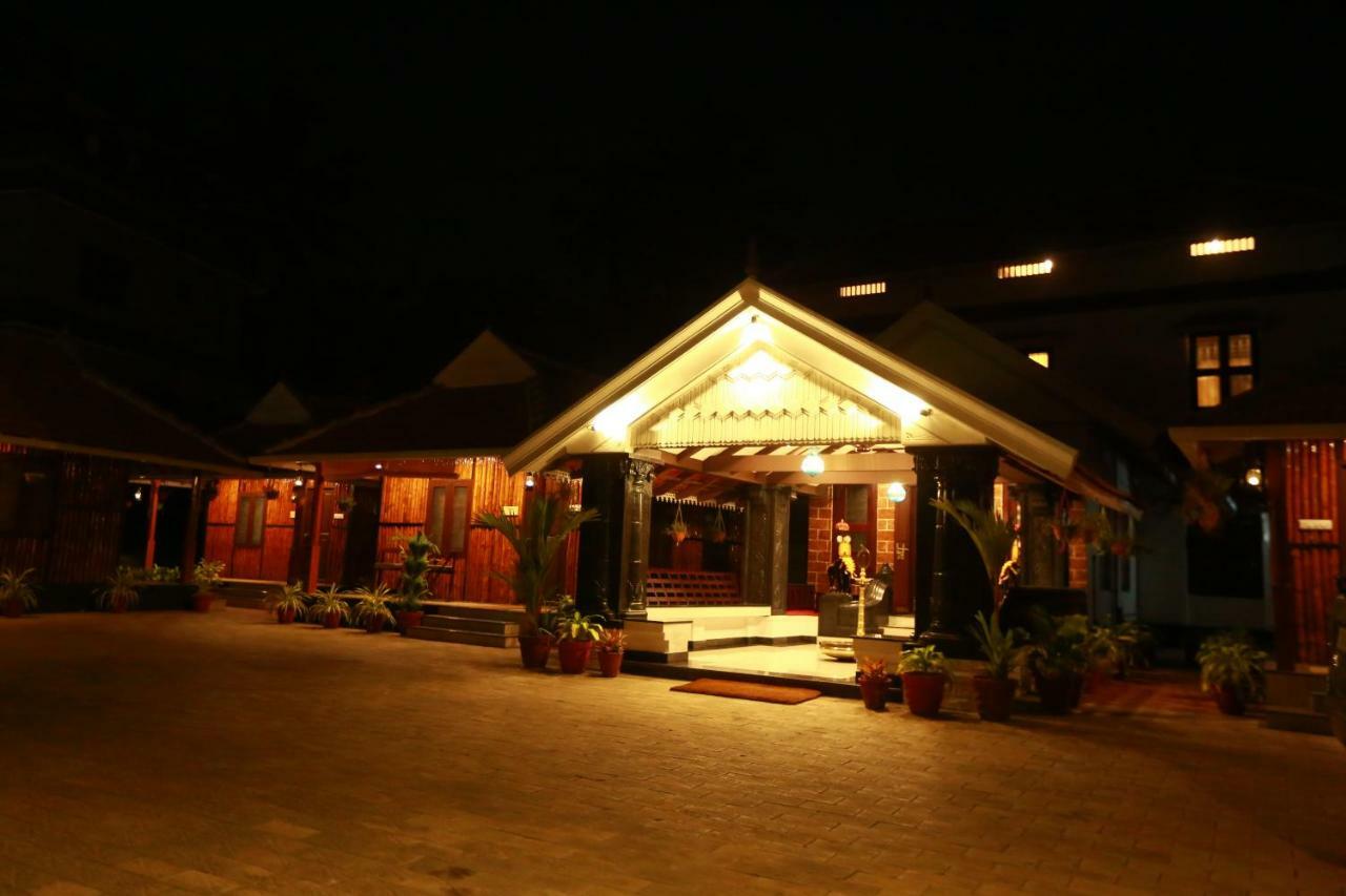Guruvayur Heritage By Nexstay Ngoại thất bức ảnh